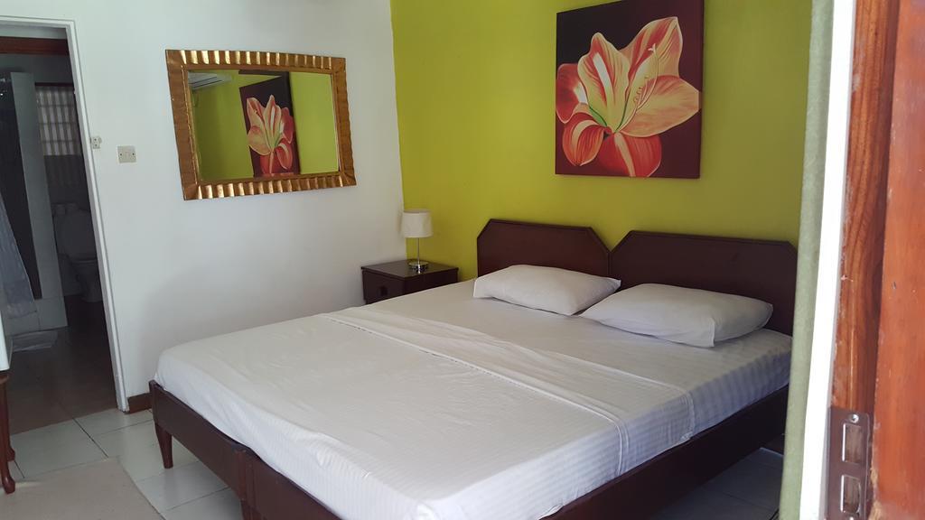 Beau Vallon Bungalows Екстериор снимка